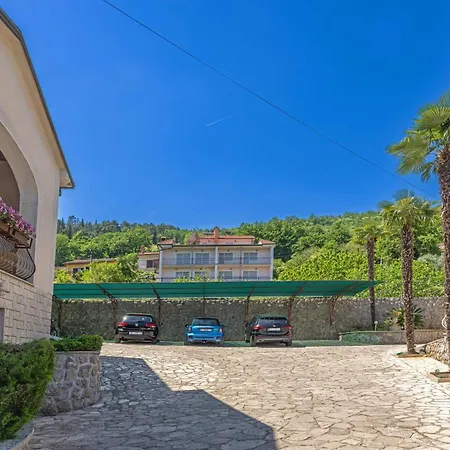 Apartment Klaric *